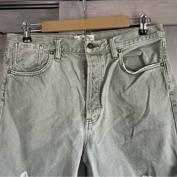 We The Free Sequoia Green Distressed Denim Shorts high rise size 30 100% Cotton - Picture 6 of 11